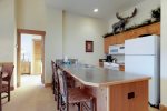 Kitchen with breakfast bar